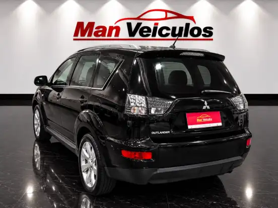 MITSUBISHI-OUTLANDER-2.4 4X4 16V GASOLINA 4P AUTOMÁTICO MITSUBISHI-OUTLANDER-2010