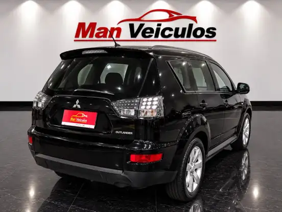 MITSUBISHI-OUTLANDER-2.4 4X4 16V GASOLINA 4P AUTOMÁTICO MITSUBISHI-OUTLANDER-2010