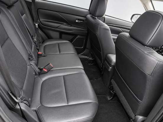 MITSUBISHI-OUTLANDER-2.0 16V GASOLINA 4P AUTOMÁTICO MITSUBISHI-OUTLANDER-2015