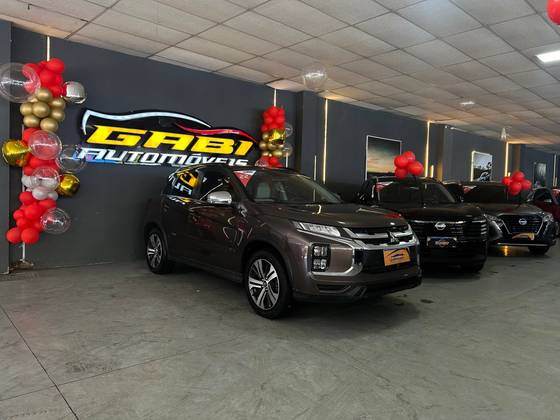 MITSUBISHI OUTLANDER 2.0 MIVEC GASOLINA HPE AUTOMÁTICO