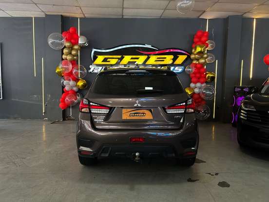 MITSUBISHI-OUTLANDER-2.0 MIVEC GASOLINA HPE AUTOMÁTICO MITSUBISHI-OUTLANDER-2021