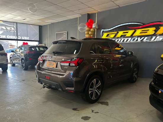 MITSUBISHI-OUTLANDER-2.0 MIVEC GASOLINA HPE AUTOMÁTICO MITSUBISHI-OUTLANDER-2021