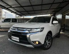 MITSUBISHI OUTLANDER 2.2 4X4 16V DIESEL 4P AUTOMÁTICO MITSUBISHI OUTLANDER 2.2 4X4 16V DIESEL 4P AUTOMÁTICO