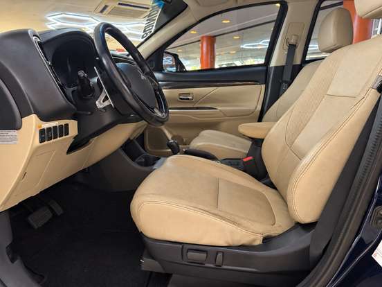 MITSUBISHI-OUTLANDER-2.2 4X4 16V DIESEL 4P AUTOMÁTICO MITSUBISHI-OUTLANDER-2016