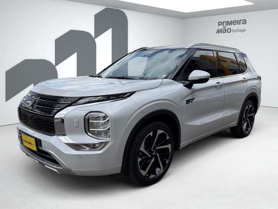 MITSUBISHI-OUTLANDER-2.4 PHEV SIGNATURE S-AWC DHT MITSUBISHI-OUTLANDER-2025