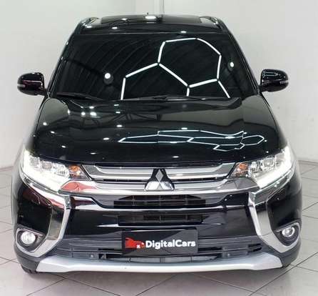 MITSUBISHI-OUTLANDER-2015