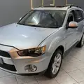 MITSUBISHI OUTLANDER 3.0 GT 4X4 V6 24V GASOLINA 4P AUTOMÁTICO MITSUBISHI OUTLANDER 3.0 GT 4X4 V6 24V GASOLINA 4P AUTOMÁTICO