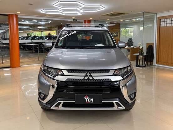 MITSUBISHI-OUTLANDER-3.0 MIVEC V6 GASOLINA HPE-S AWD AUTOMÁTICO MITSUBISHI-OUTLANDER-2020