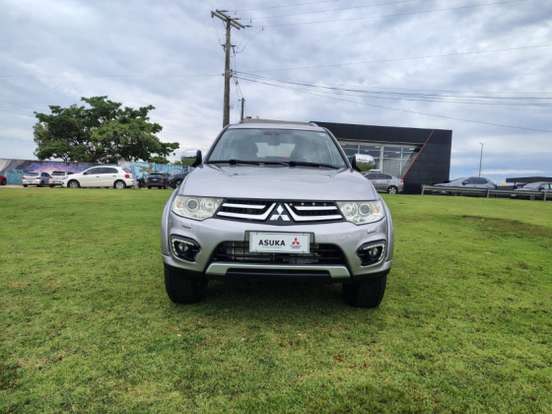 MITSUBISHI-PAJERO-3.2 HPE 4X4 7 LUGARES 16V TURBO INTERCOOLER DIESEL 4P AUTOMÁTICO MITSUBISHI-PAJERO-2017