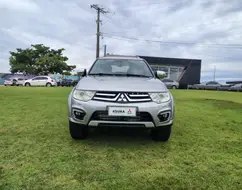 MITSUBISHI PAJERO 3.2 HPE 4X4 7 LUGARES 16V TURBO INTERCOOLER DIESEL 4P AUTOMÁTICO MITSUBISHI PAJERO 3.2 HPE 4X4 7 LUGARES 16V TURBO INTERCOOLER DIESEL 4P AUTOMÁTICO
