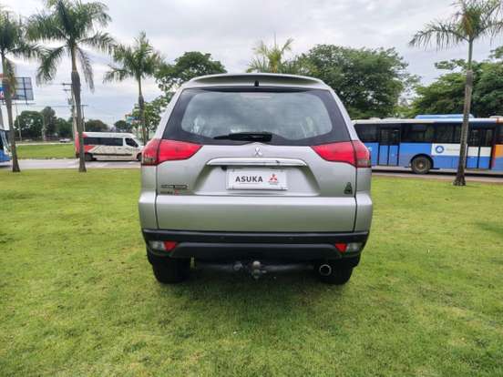 MITSUBISHI-PAJERO-3.2 HPE 4X4 7 LUGARES 16V TURBO INTERCOOLER DIESEL 4P AUTOMÁTICO MITSUBISHI-PAJERO-2017
