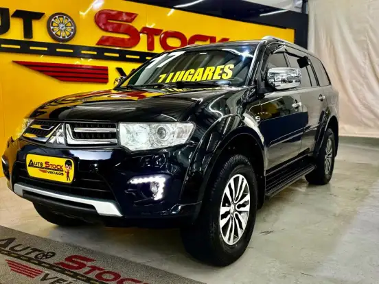 MITSUBISHI-PAJERO DAKAR-3.2 HPE 4X4 7 LUGARES 16V TURBO INTERCOOLER DIESEL 4P AUTOMÁTICO MITSUBISHI-PAJERO DAKAR-2017