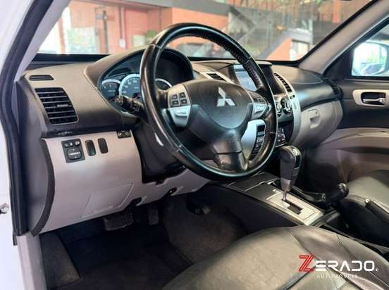 MITSUBISHI-PAJERO DAKAR-2014