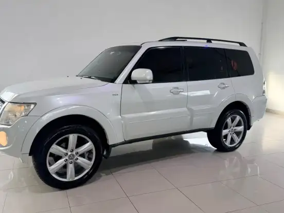 MITSUBISHI-PAJERO FULL-3.2 HPE 4X4 16V TURBO INTERCOOLER DIESEL 4P AUTOMÁTICO MITSUBISHI-PAJERO FULL-2013