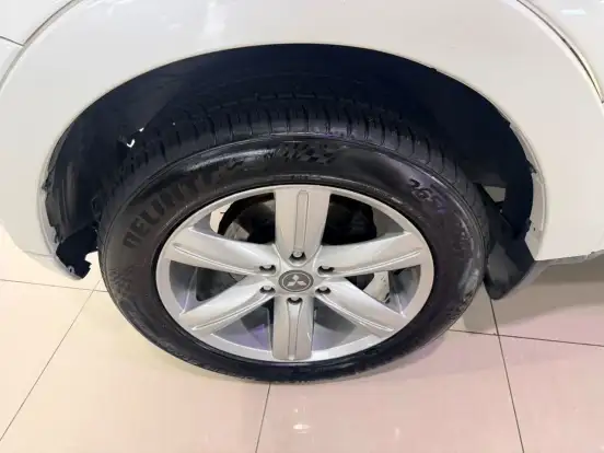 MITSUBISHI-PAJERO FULL-3.2 HPE 4X4 16V TURBO INTERCOOLER DIESEL 4P AUTOMÁTICO MITSUBISHI-PAJERO FULL-2013