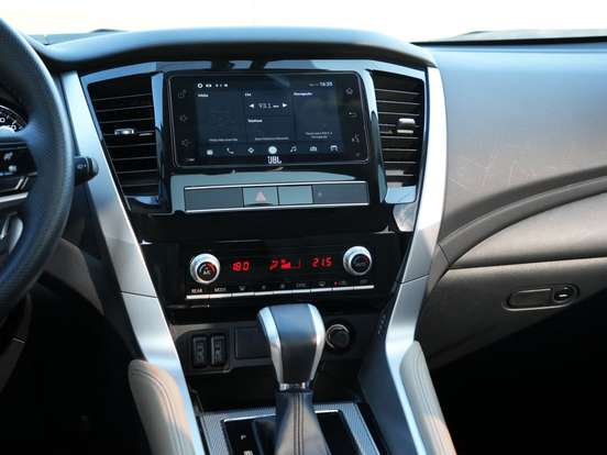MITSUBISHI-PAJERO SPORT-2024