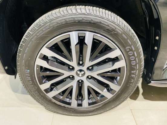 MITSUBISHI-PAJERO SPORT-2024