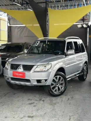 MITSUBISHI-PAJERO TR4-2013