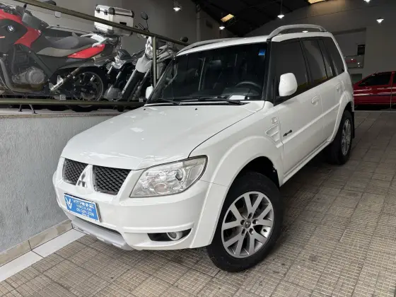 MITSUBISHI PAJERO TR4 2.0 4X4 16V 140CV FLEX 4P AUTOMÁTICO