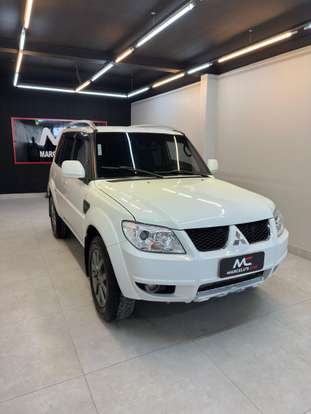 MITSUBISHI-PAJERO TR4-2.0 4X2 16V 140CV FLEX 4P AUTOMÁTICO MITSUBISHI-PAJERO TR4-2014