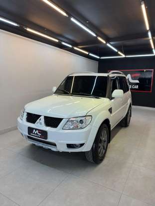 MITSUBISHI-PAJERO TR4-2.0 4X2 16V 140CV FLEX 4P AUTOMÁTICO MITSUBISHI-PAJERO TR4-2014