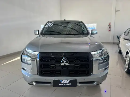 MITSUBISHI-TRITON-2025