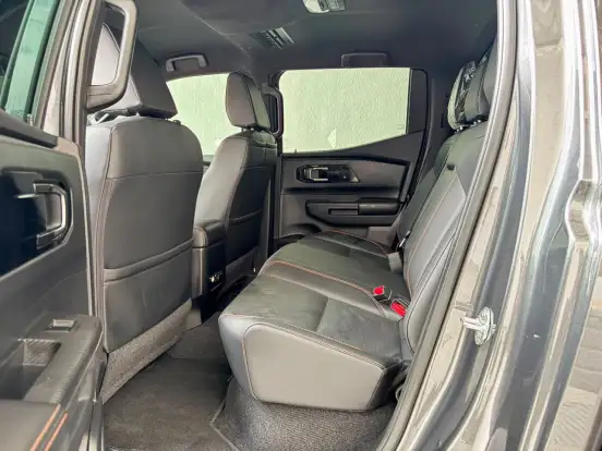 MITSUBISHI-TRITON-2026