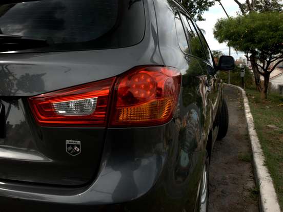 MITSUBISHI-ASX-2014