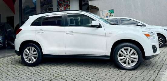 MITSUBISHI-ASX-2013