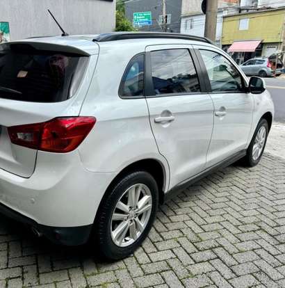 MITSUBISHI-ASX-2013
