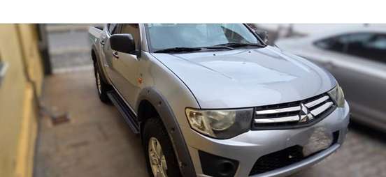 MITSUBISHI-L200 TRITON-2013