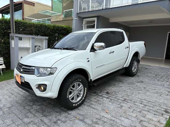 MITSUBISHI-L200 TRITON-3.2 HPE 4X4 CD 16V TURBO INTERCOOLER DIESEL 4P AUTOMÁTICO MITSUBISHI-L200 TRITON-2015