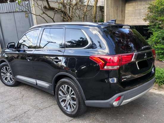 MITSUBISHI-OUTLANDER-2.2 4X4 16V DIESEL 4P AUTOMÁTICO MITSUBISHI-OUTLANDER-2016