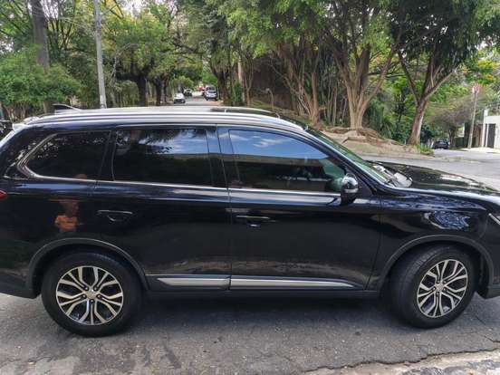 MITSUBISHI-OUTLANDER-2.2 4X4 16V DIESEL 4P AUTOMÁTICO MITSUBISHI-OUTLANDER-2016