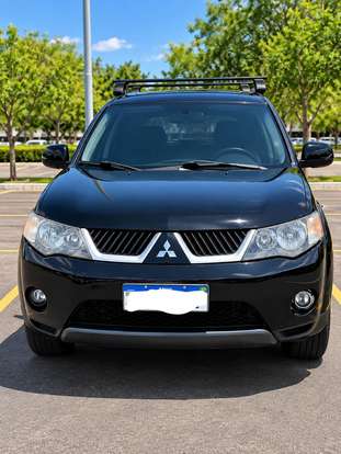 MITSUBISHI-OUTLANDER-2008