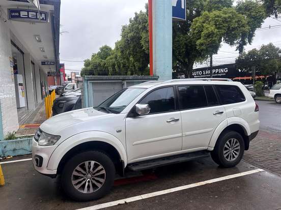 MITSUBISHI-PAJERO-3.2 HPE 4X4 7 LUGARES 16V TURBO INTERCOOLER DIESEL 4P AUTOMÁTICO MITSUBISHI-PAJERO-2017