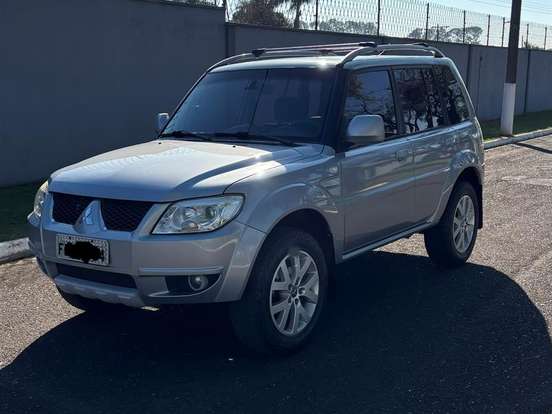 MITSUBISHI-PAJERO TR4-2.0 4X2 16V 140CV FLEX 4P MANUAL MITSUBISHI-PAJERO TR4-2012