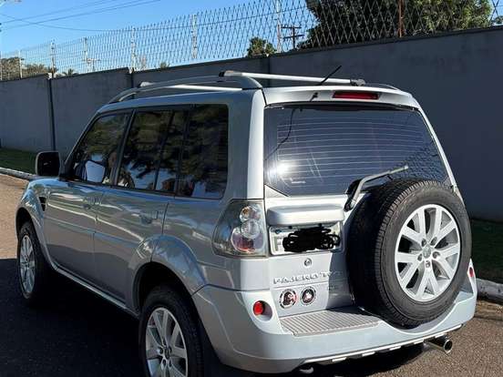 MITSUBISHI-PAJERO TR4-2.0 4X2 16V 140CV FLEX 4P MANUAL MITSUBISHI-PAJERO TR4-2012