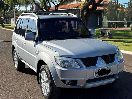 MITSUBISHI-PAJERO TR4-2.0 4X2 16V 140CV FLEX 4P MANUAL MITSUBISHI-PAJERO TR4-2012
