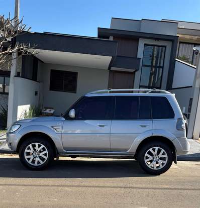 MITSUBISHI-PAJERO TR4-2012