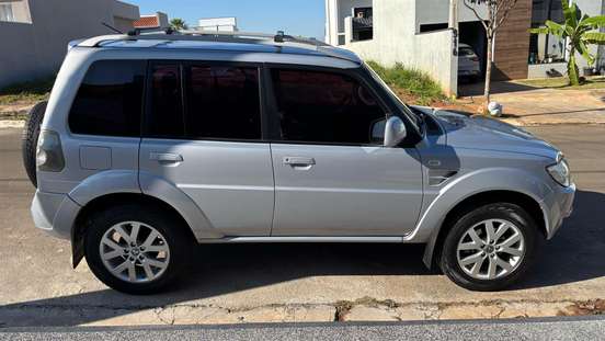 MITSUBISHI-PAJERO TR4-2012