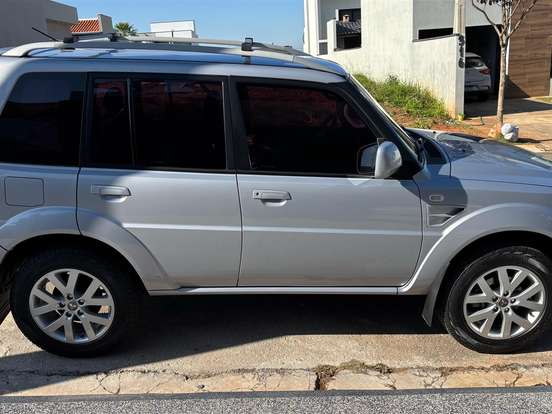 MITSUBISHI-PAJERO TR4-2.0 4X2 16V 140CV FLEX 4P MANUAL MITSUBISHI-PAJERO TR4-2012