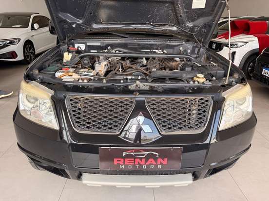 MITSUBISHI-PAJERO TR4-2.0 4X4 16V 140CV FLEX 4P AUTOMÁTICO MITSUBISHI-PAJERO TR4-2015