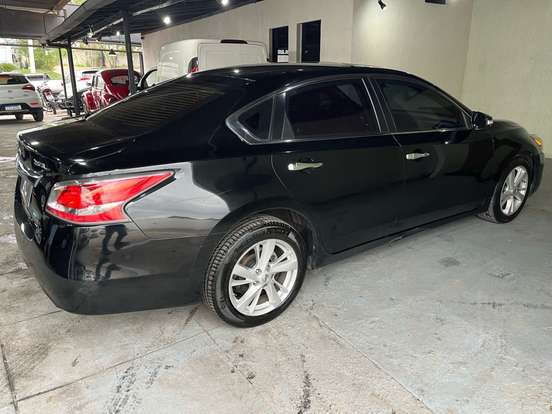 NISSAN-ALTIMA-2013