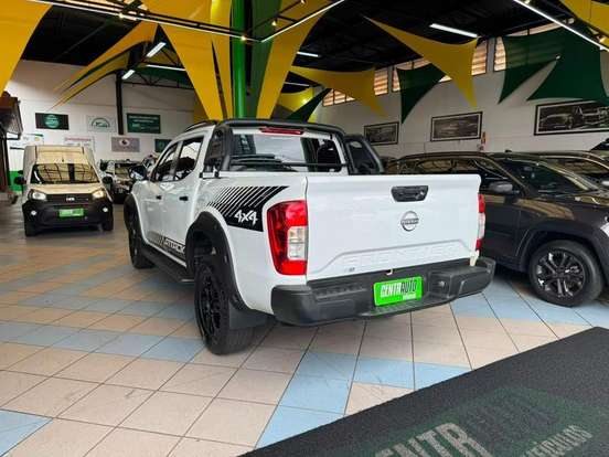 NISSAN-FRONTIER-2024