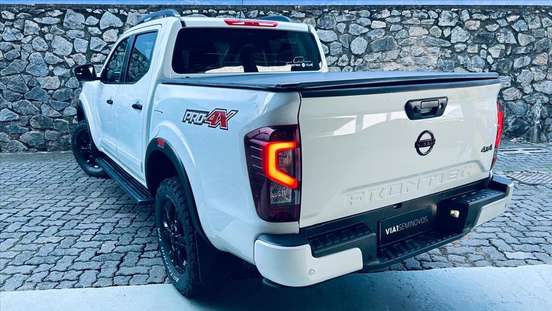 NISSAN-FRONTIER-2.3 16V TURBO DIESEL PRO4X CD 4X4 AUTOMÁTICO NISSAN-FRONTIER-2023