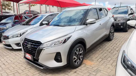 NISSAN-KICKS-2023