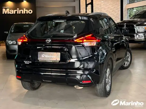 NISSAN-KICKS-2023