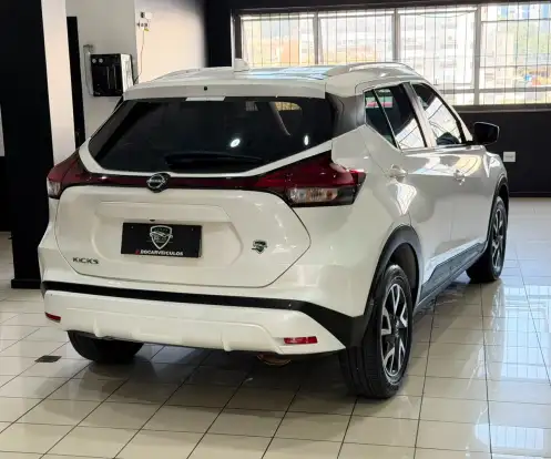 NISSAN-KICKS-2024