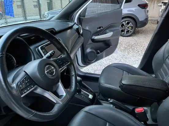 NISSAN-KICKS-2020